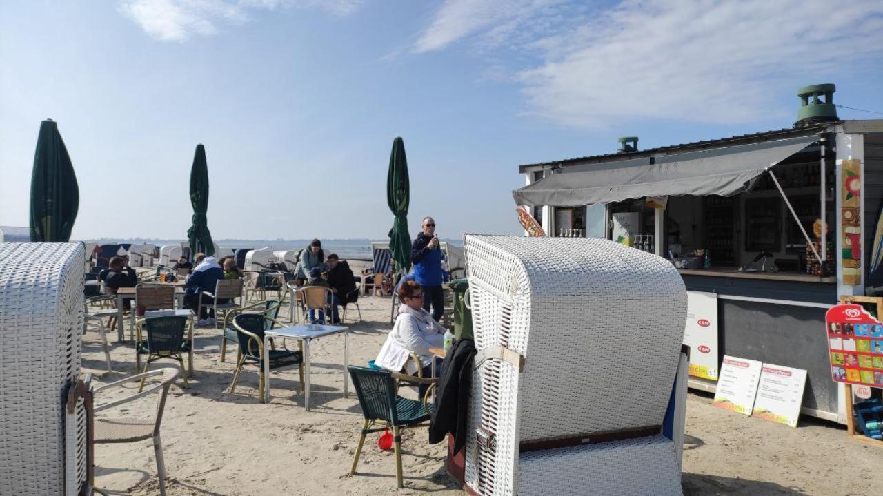 Gemütliche 3-Zimmer - Ferienwohnung mit Kabel-TV, Wilhelmshaven, Hooksiel Exterior foto