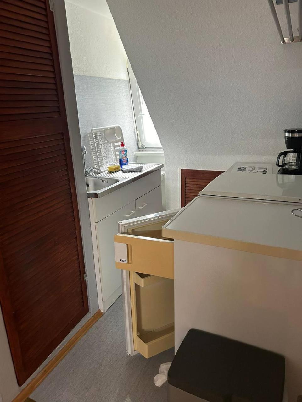 Gemütliche 3-Zimmer - Ferienwohnung mit Kabel-TV, Wilhelmshaven, Hooksiel Exterior foto